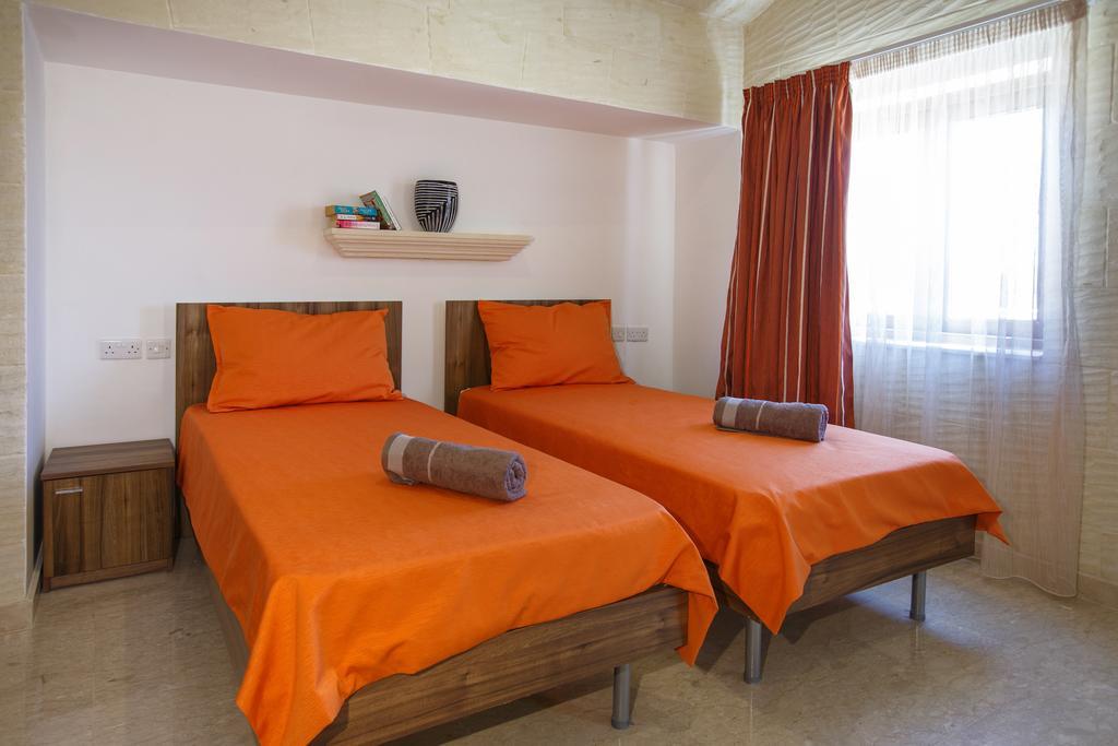 Carini Farmhouses Għarb Cameră foto